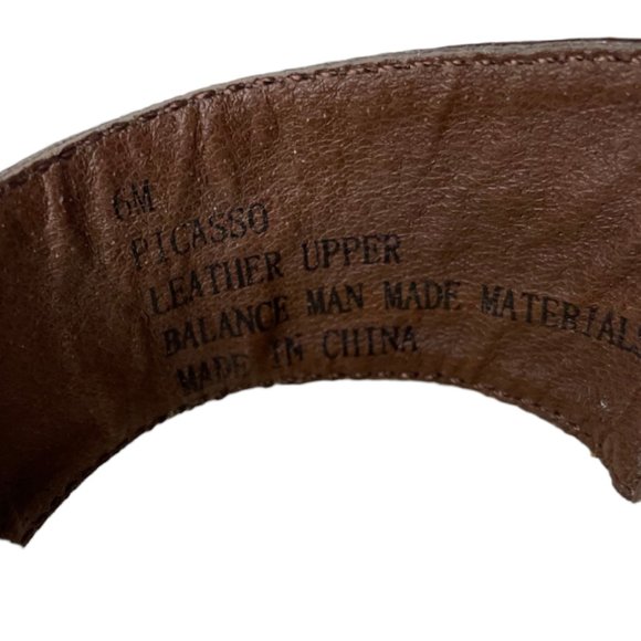 Two Lips Wedge Slide Sandals, Size 6 - Picture 3 of 5